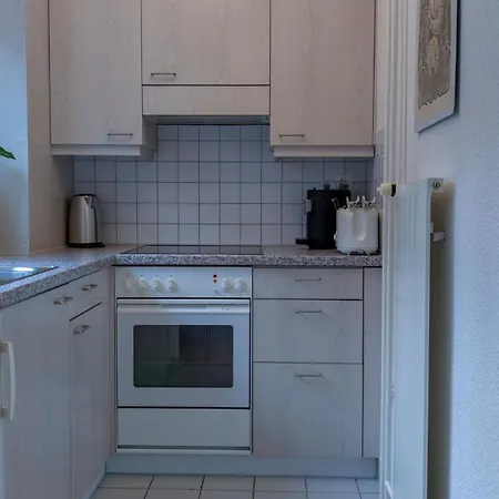 Relaxing Balcony 10min To Main Station In Old Town Apartment Zurich