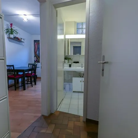 Relaxing Balcony 10min To Main Station In Old Town Apartment Zurich
