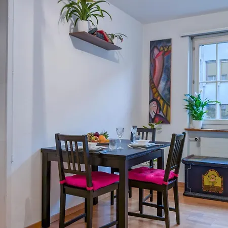 Апартаменты Relaxing Balcony 10min To Main Station In Old Town *