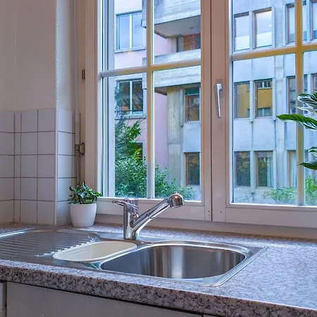 Apartamento Relaxing Balcony 10min To Main Station In Old Town